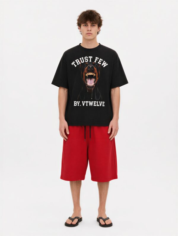 TRUST FEW TEE